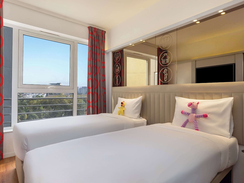Standard Room, Multiple Beds photo 1