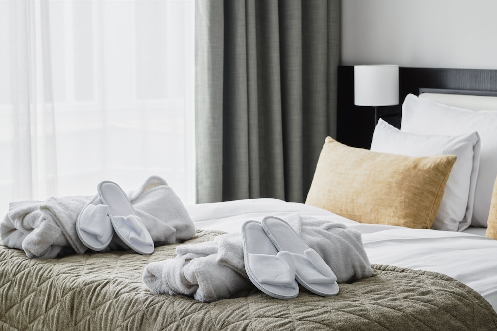 Suite, 1 Double Bed (Spa Fee Not Included) thumbnail 6