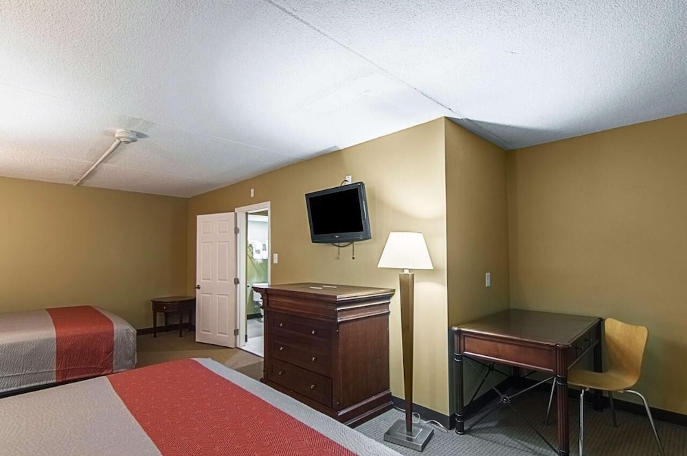 Room, 2 Double Beds photo 3