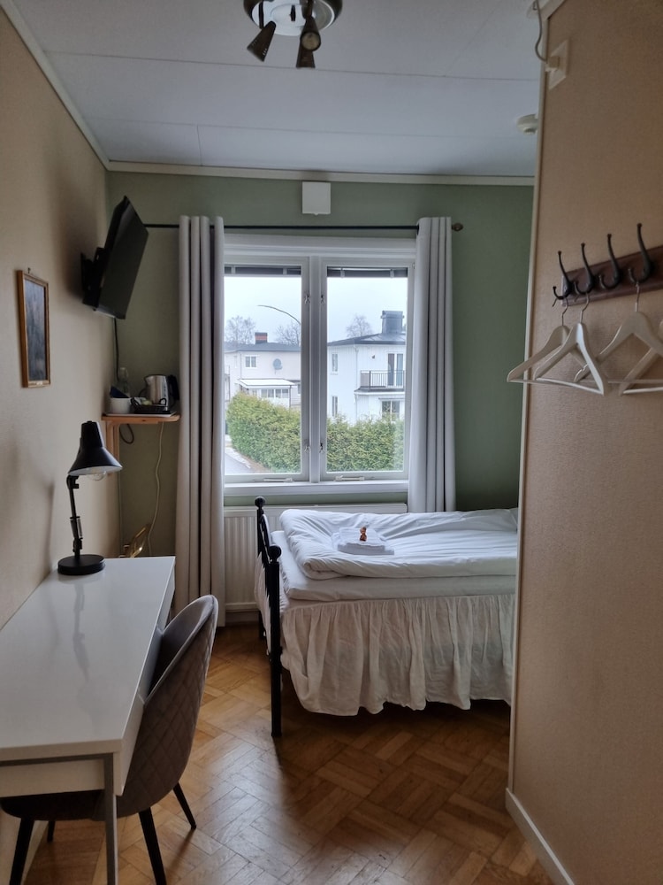 Basic Room, 1 Twin Bed photo 3