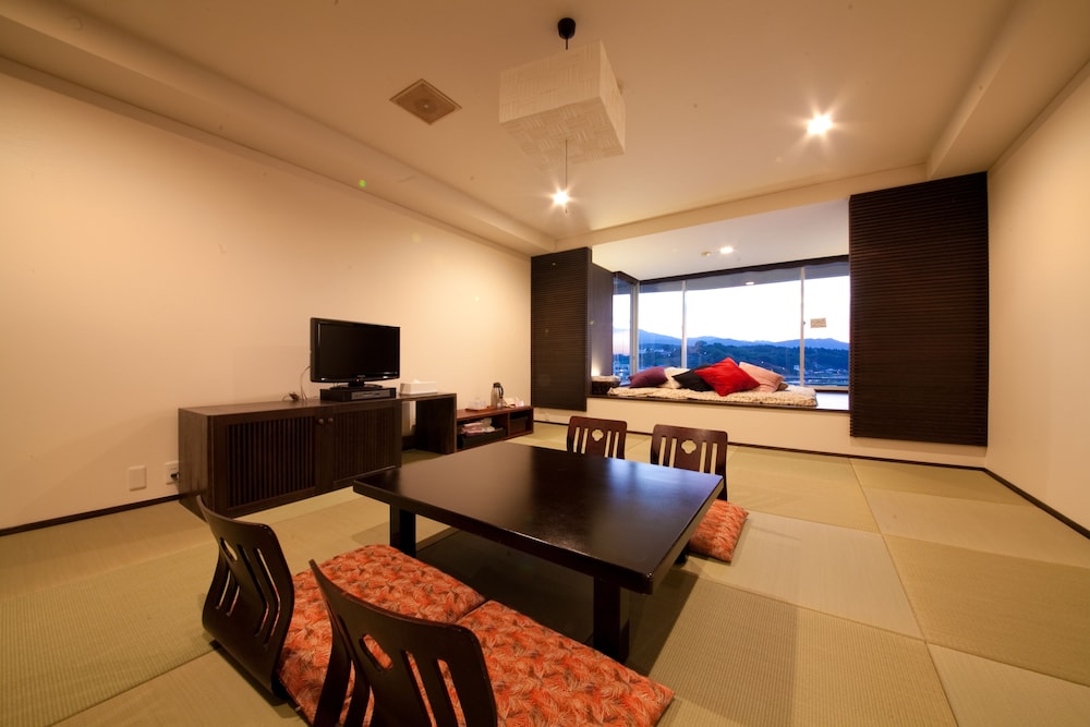 Japanese Style Suite, River View photo 3