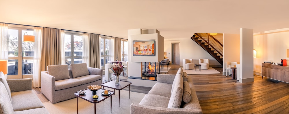 Penthouse, Mountain View