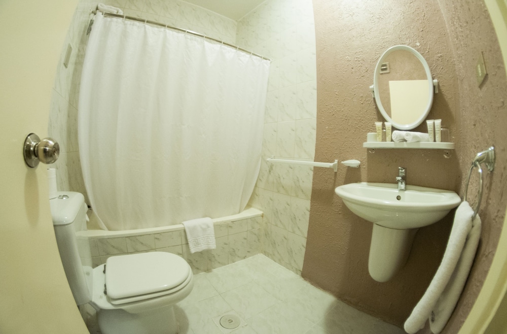 Standard Double Room - Photo 5
