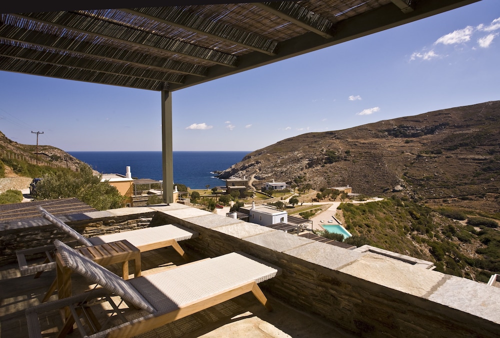 Suite, Sea View (Blue) photo 1