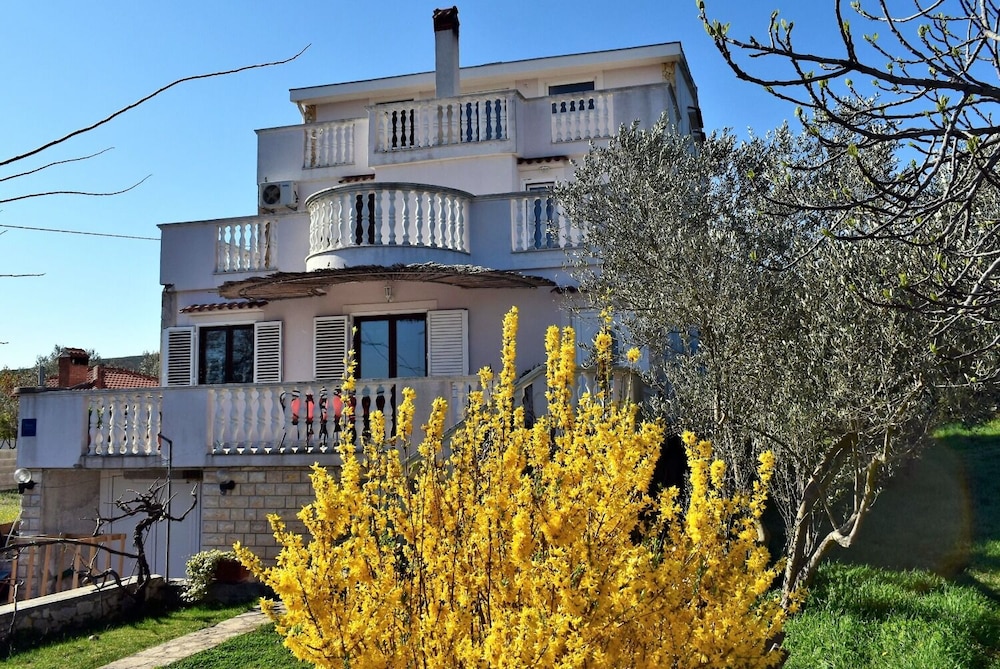Apartment (Maja - Peaceful And Quiet Location - ) photo 2