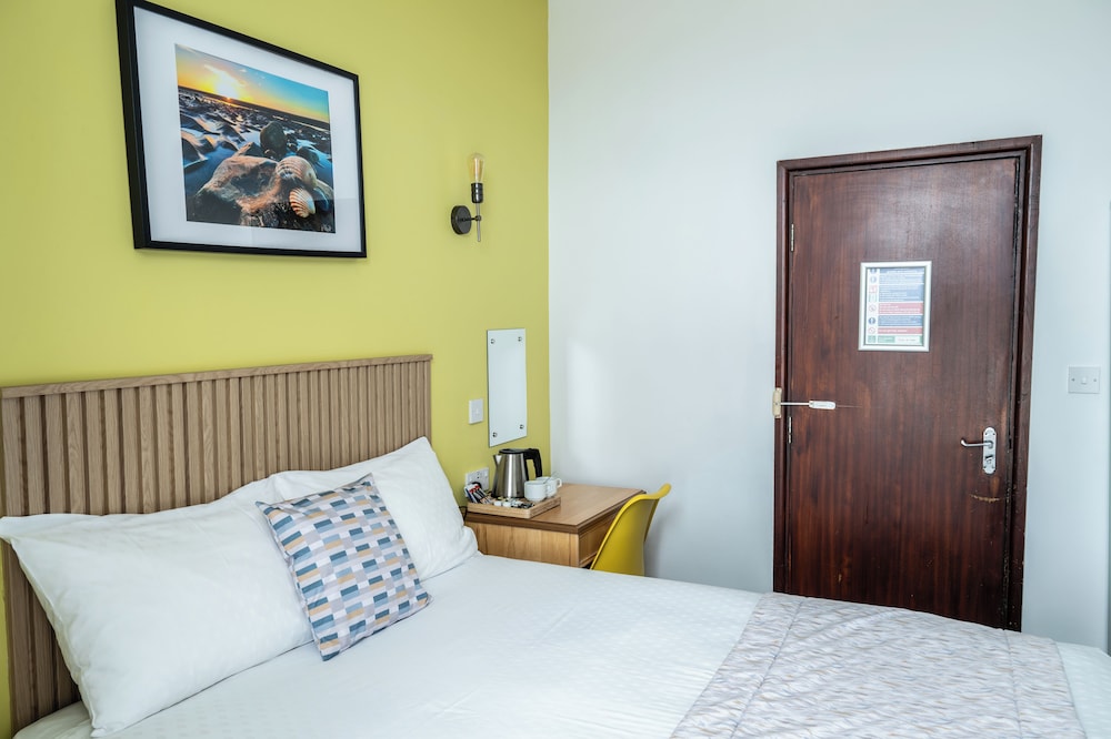 Standard Double Room - Photo 5