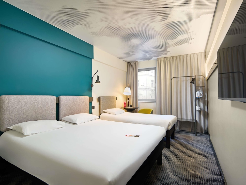Room, Multiple Beds - Photo 6