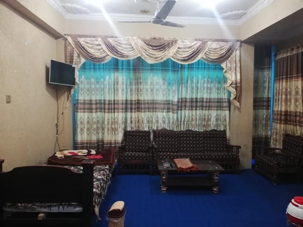 Standard Double Room - Photo 4