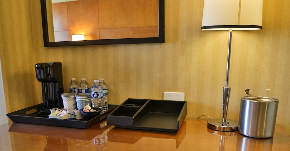 Presidential Room, 2 Double Beds, Non Smoking, Valley View photo 2