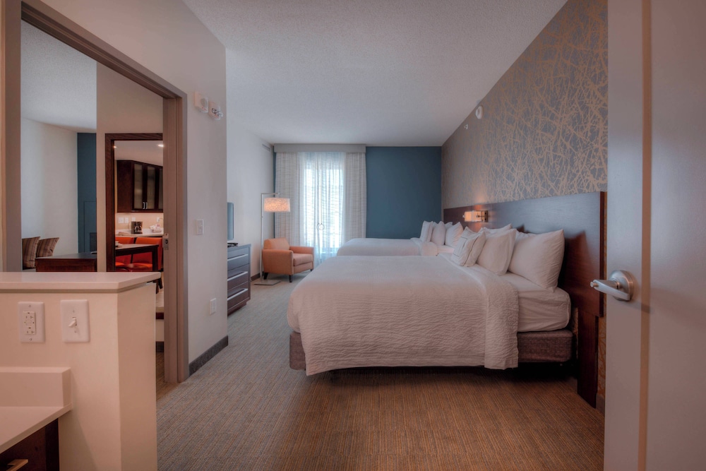 Suite, Multiple Beds photo 1