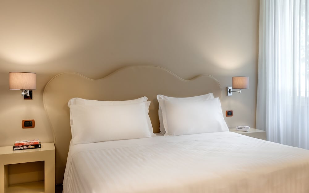 Standard Double Room Single Use photo 2