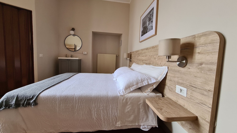 Superior Double or Twin Room - Photo 2