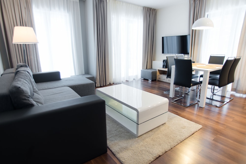 Apartment (216)