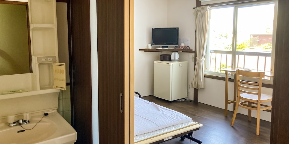 Single Room, Non Smoking photo 2
