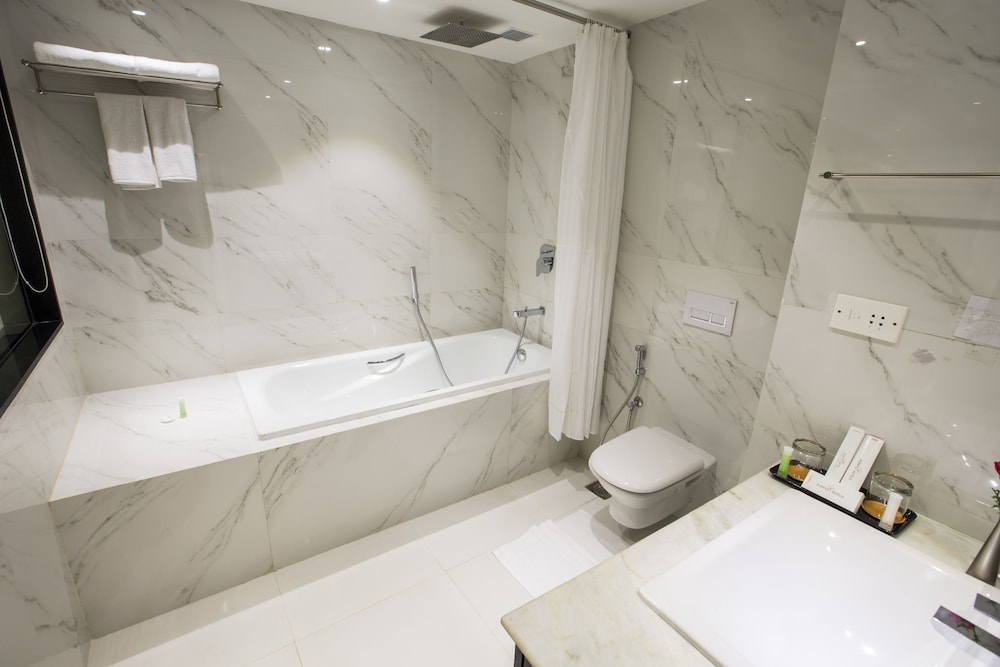 Junior Suite, City View