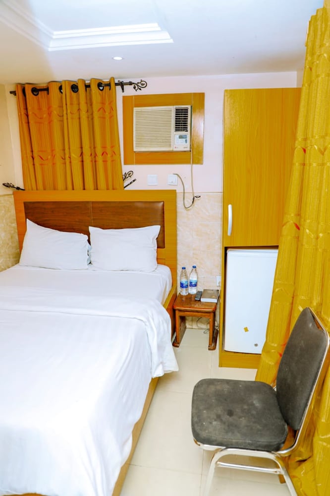 Basic Room