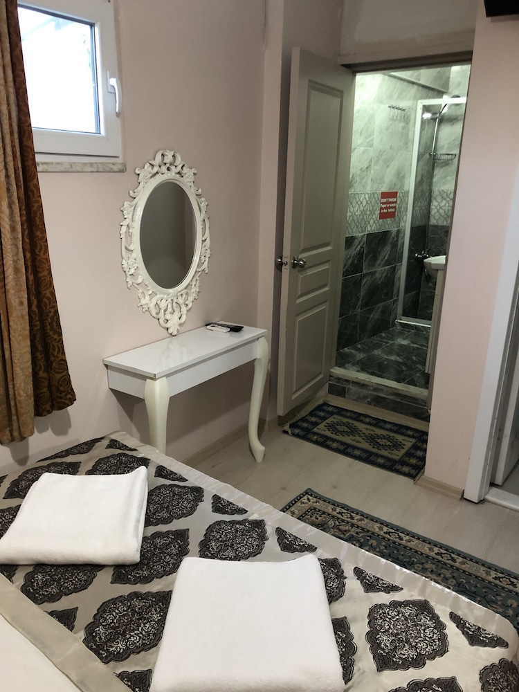 Junior Double Room Single Use, 1 Bedroom, Non Smoking photo 3