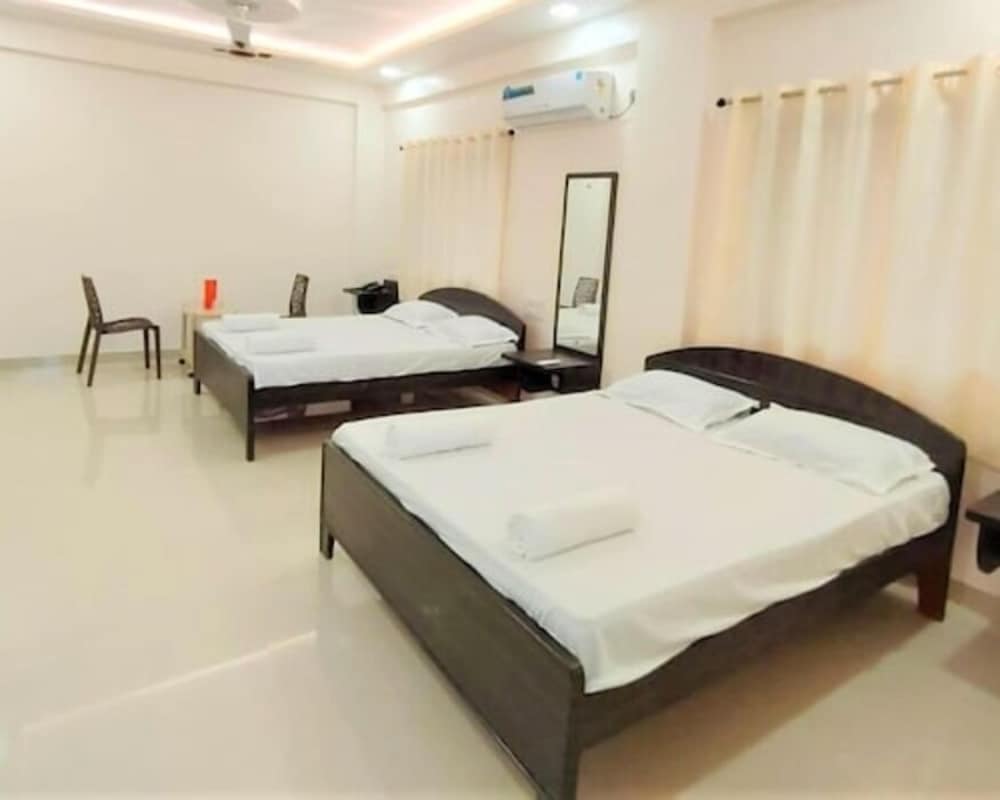 Deluxe Double or Twin Room, Pool View