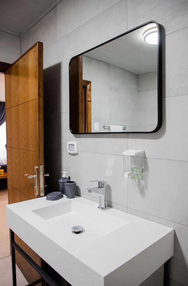Deluxe Suite photo 2