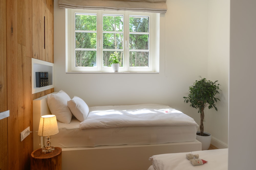 Superior Apartment, Garden View photo 2