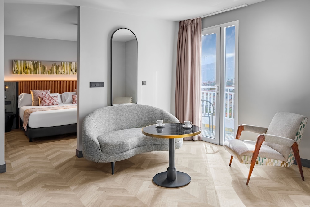 Penthouse 1