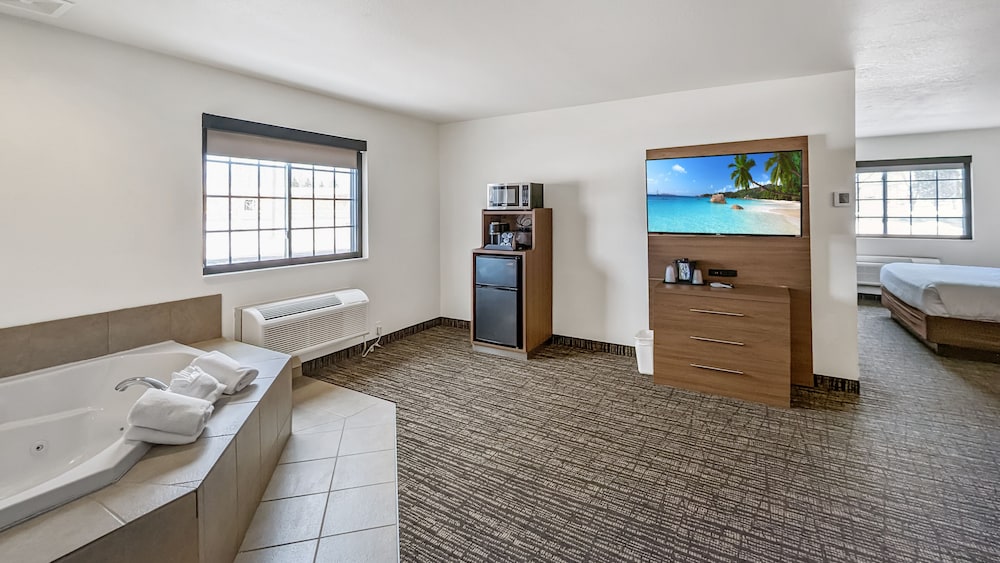 Deluxe Studio Suite photo 1