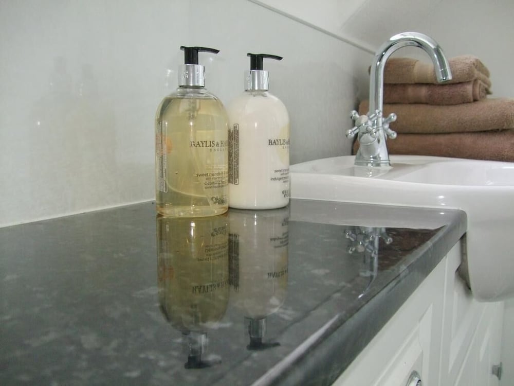 Double Or Twin Room, Ensuite photo 3
