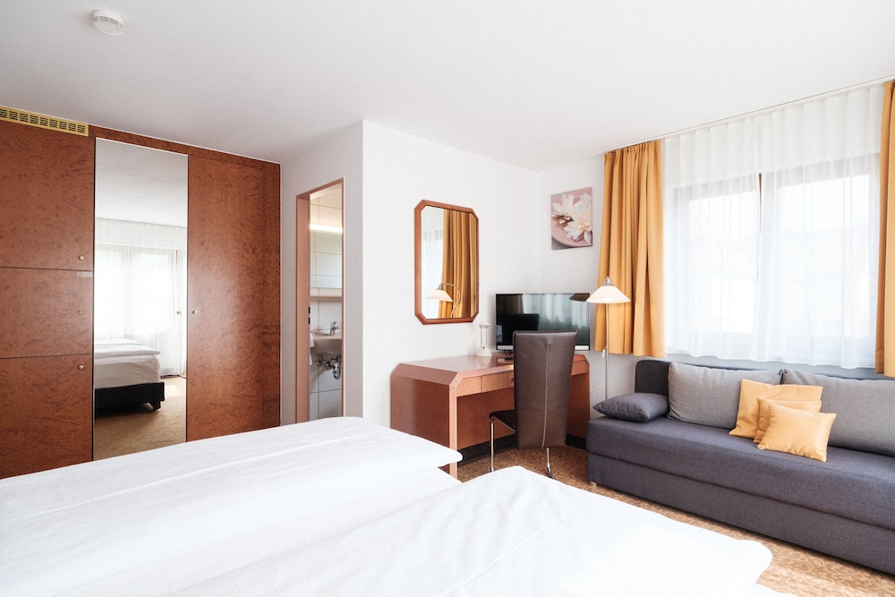 Comfort Triple Room, 1 Double Bed With Sofa Bed, photo 6