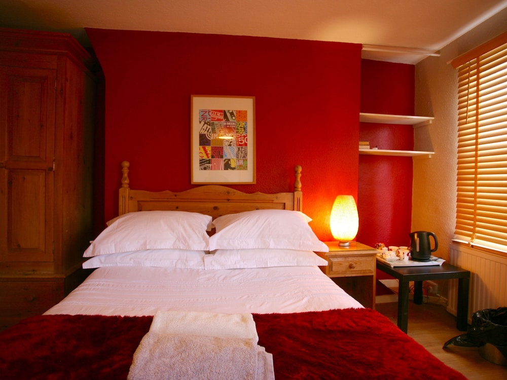 Suite, Shared Bathroom (Bath and Shower) photo 1
