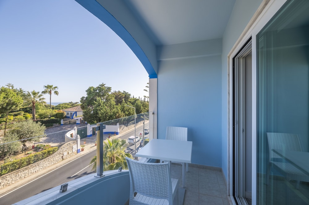 Classic Double or Twin Room, Balcony - Photo 4