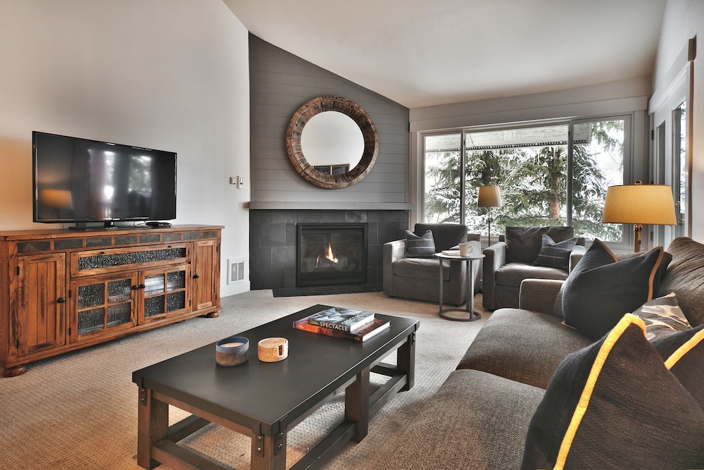 Condo, 5 Bedrooms