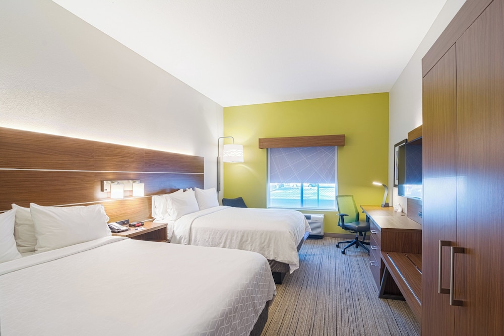 Standard Room, 2 Queen Beds, Accessible (Mobil Roll Shwr) - Photo 4