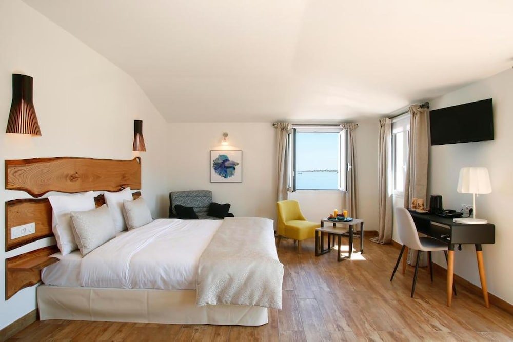Superior Double Room, Balcony, Sea View photo 2