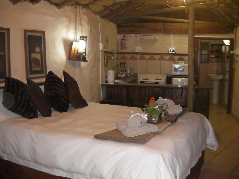 Traditional Double Room, 1 Double Bed, Kitchenette, Garden Area photo 1