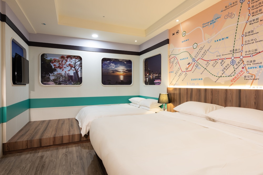 Superior Quadruple Room photo 3