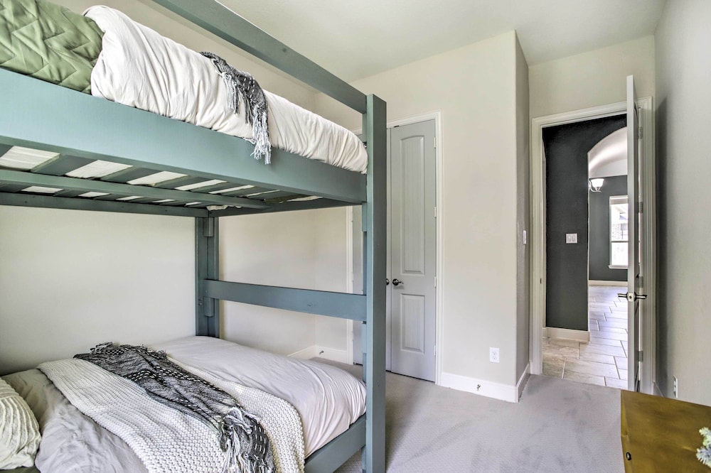 House (4 Bedrooms) photo 3