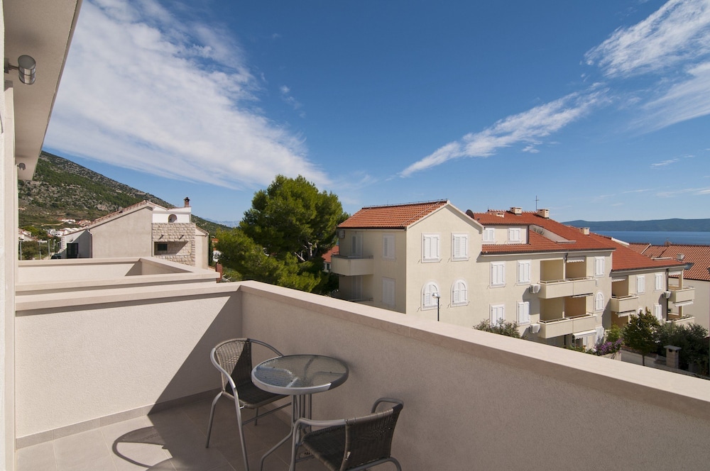 Deluxe Studio, Balcony, Sea View photo 3