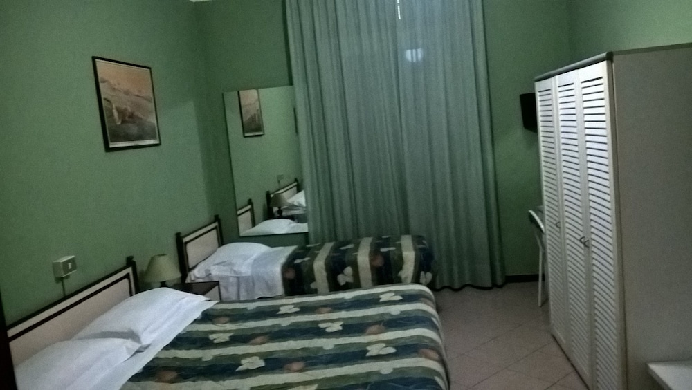 Triple Room, Shared Bathroom