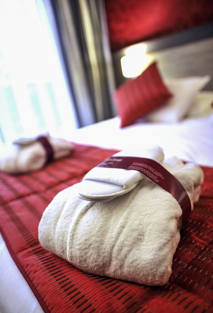 Privilege, Double Room, 1 Double Bed with Sofa bed - Photo 3