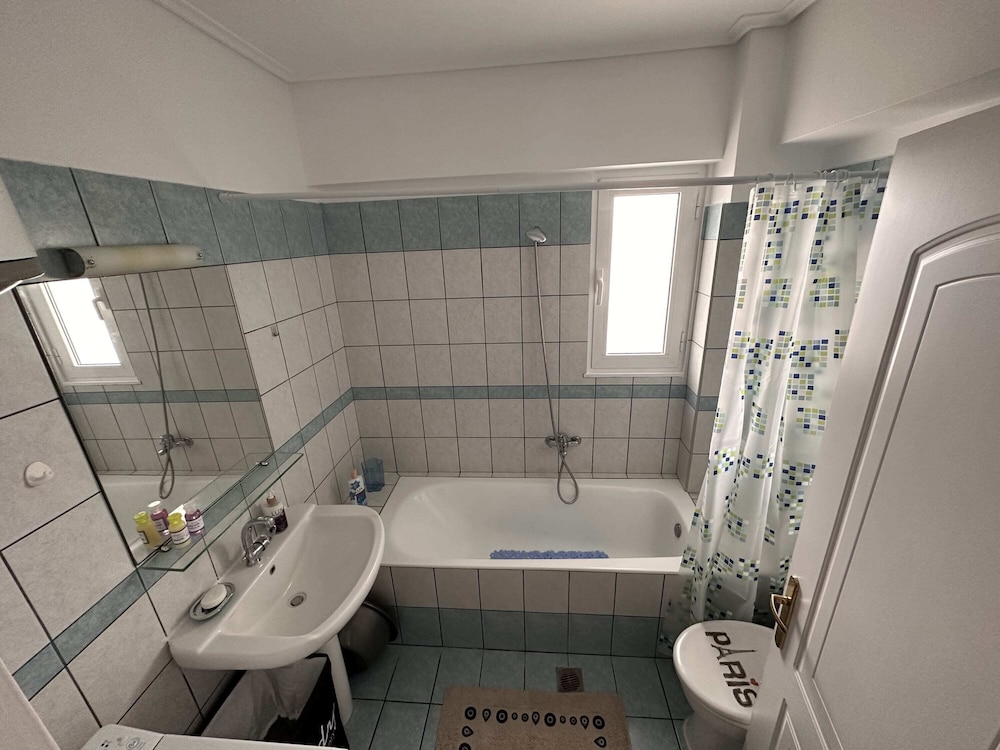 Apartment photo 2