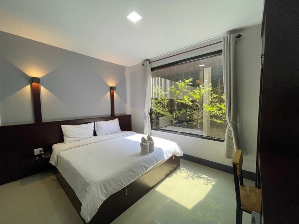 Deluxe Double Room - Photo 8