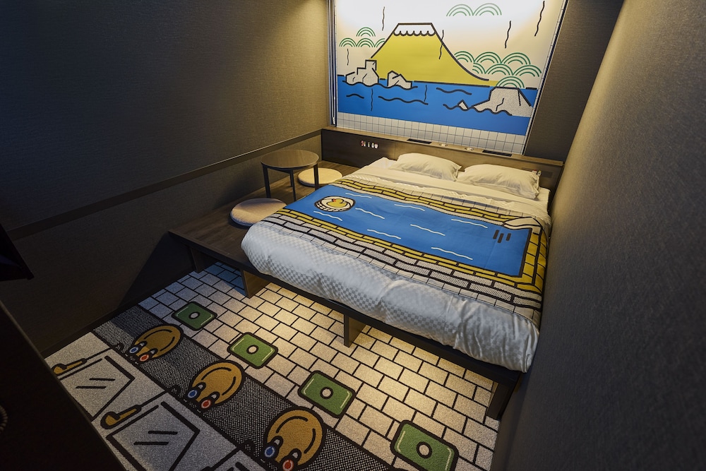 Double Room, Non Smoking - Photo 10