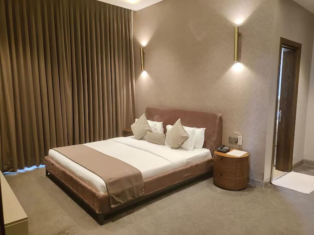 Valentia Rise (Ground Floor)