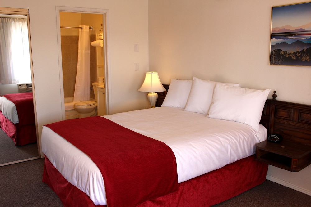 Standard Room (No Pets Allowed) photo 3
