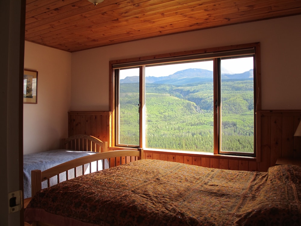 Basic Double Or Twin Room, Mountain View photo 3