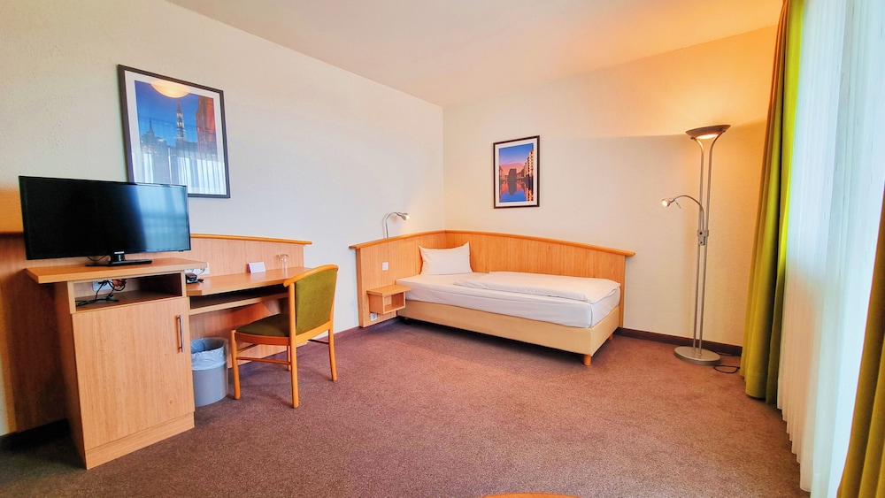 Standard Apartment, Balcony
