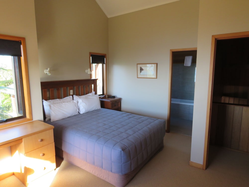 Deluxe Apartment, 2 Bedrooms, Lake View