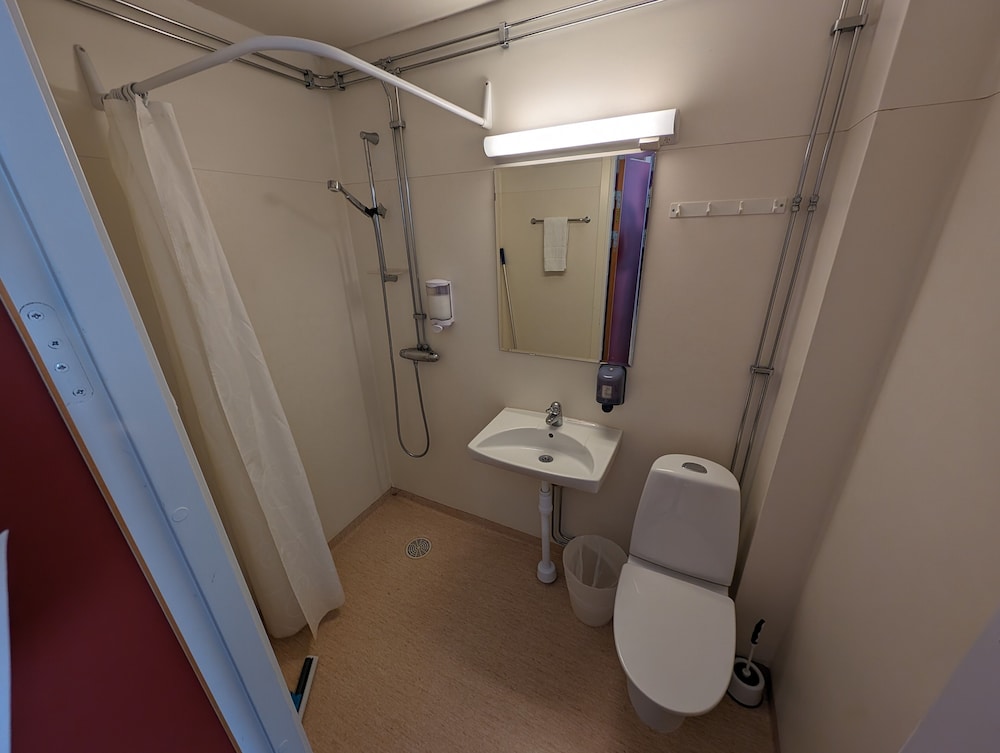 Basic Double or Twin Room photo 2