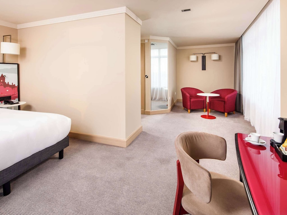 Superior Room, 1 Queen Bed photo 1