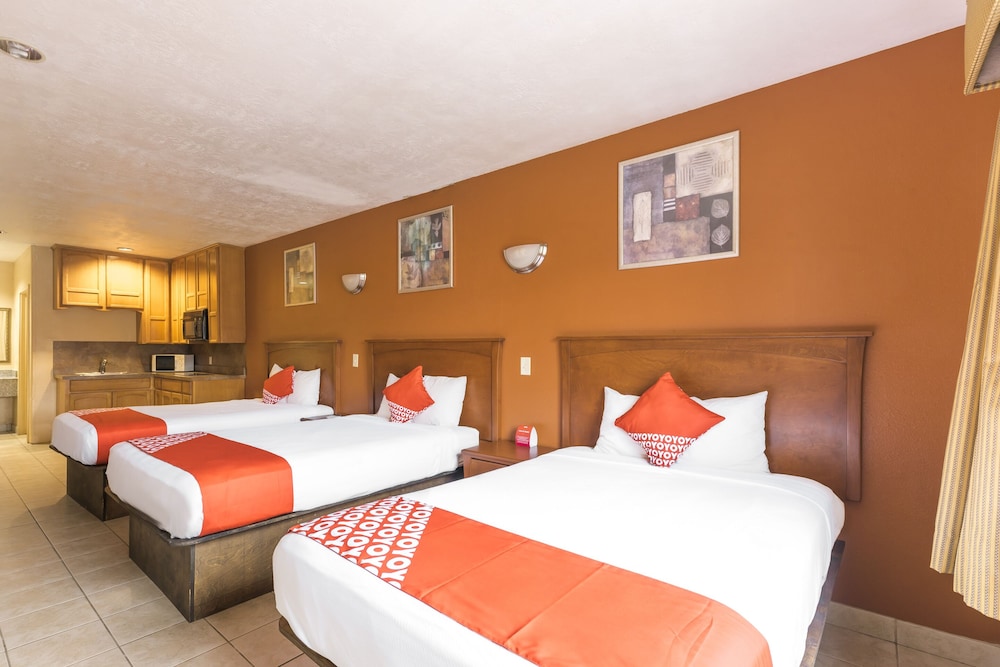 Room, Multiple Beds photo 1